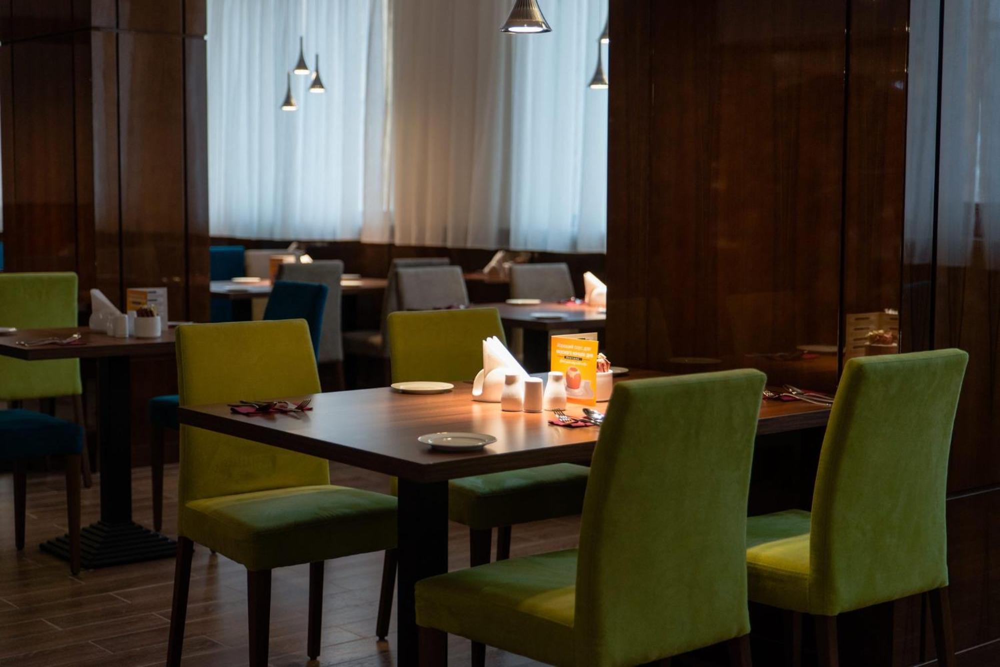 Holiday Inn Aktau By Ihg Zewnętrze zdjęcie