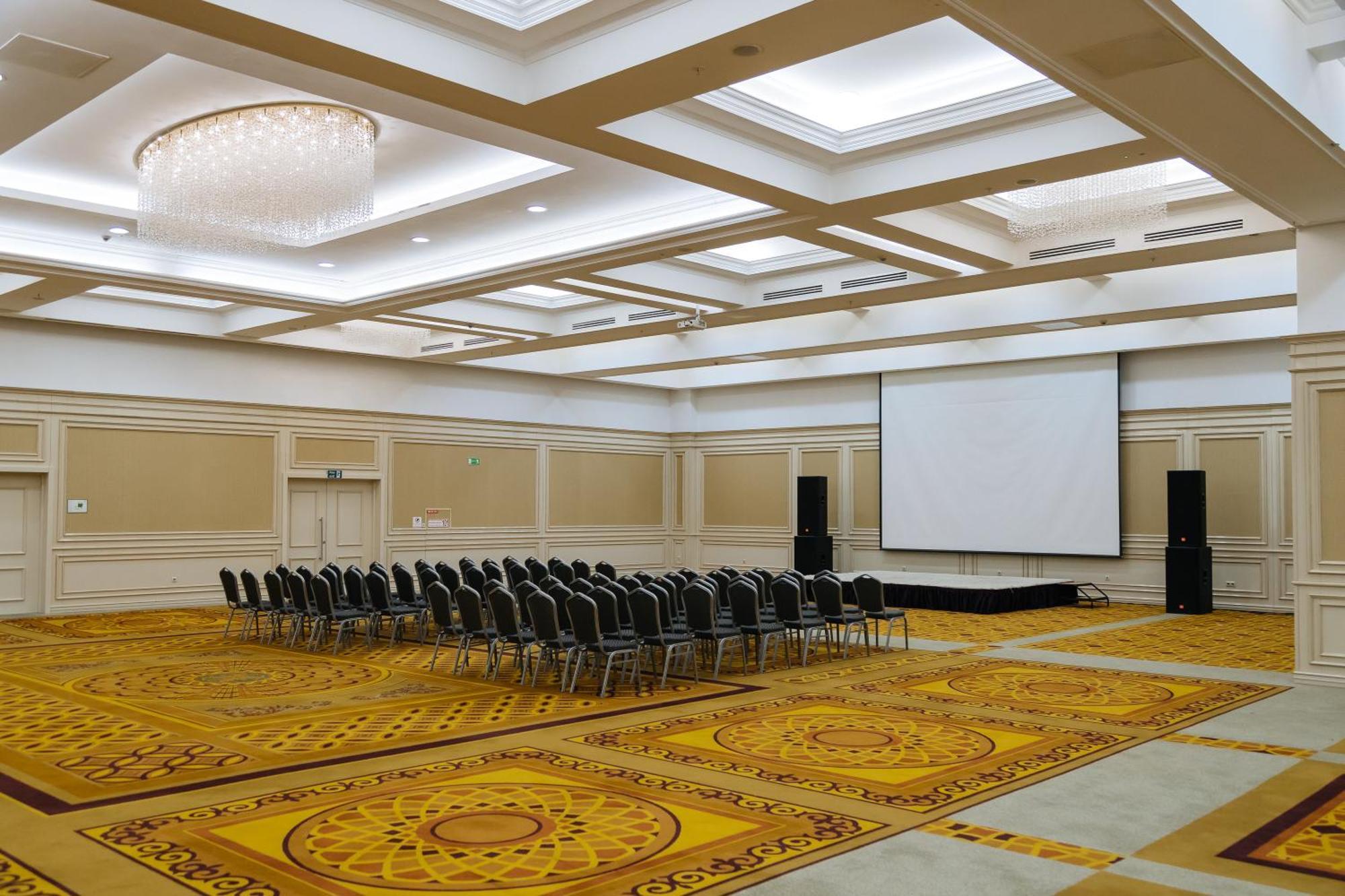 Holiday Inn Aktau By Ihg Zewnętrze zdjęcie